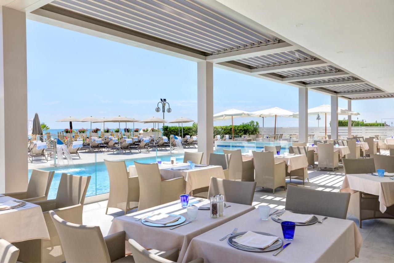 Hotel Cavalieri Palace & Suites Lido di Jesolo Dış mekan fotoğraf