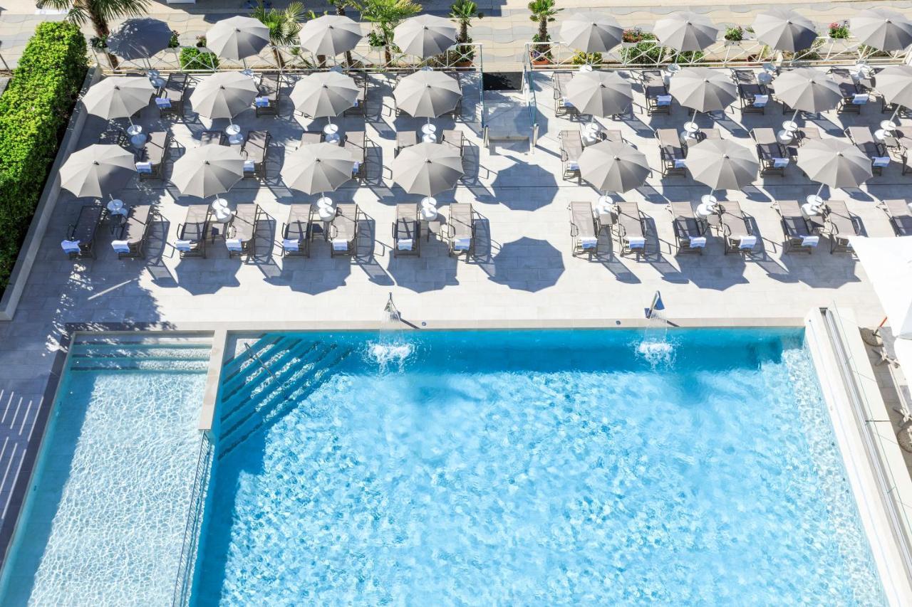 Hotel Cavalieri Palace & Suites Lido di Jesolo Dış mekan fotoğraf