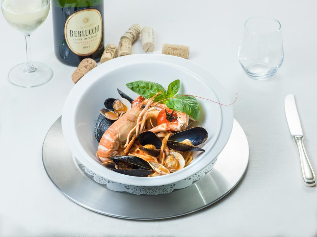 Hotel Cavalieri Palace & Suites Lido di Jesolo Dış mekan fotoğraf