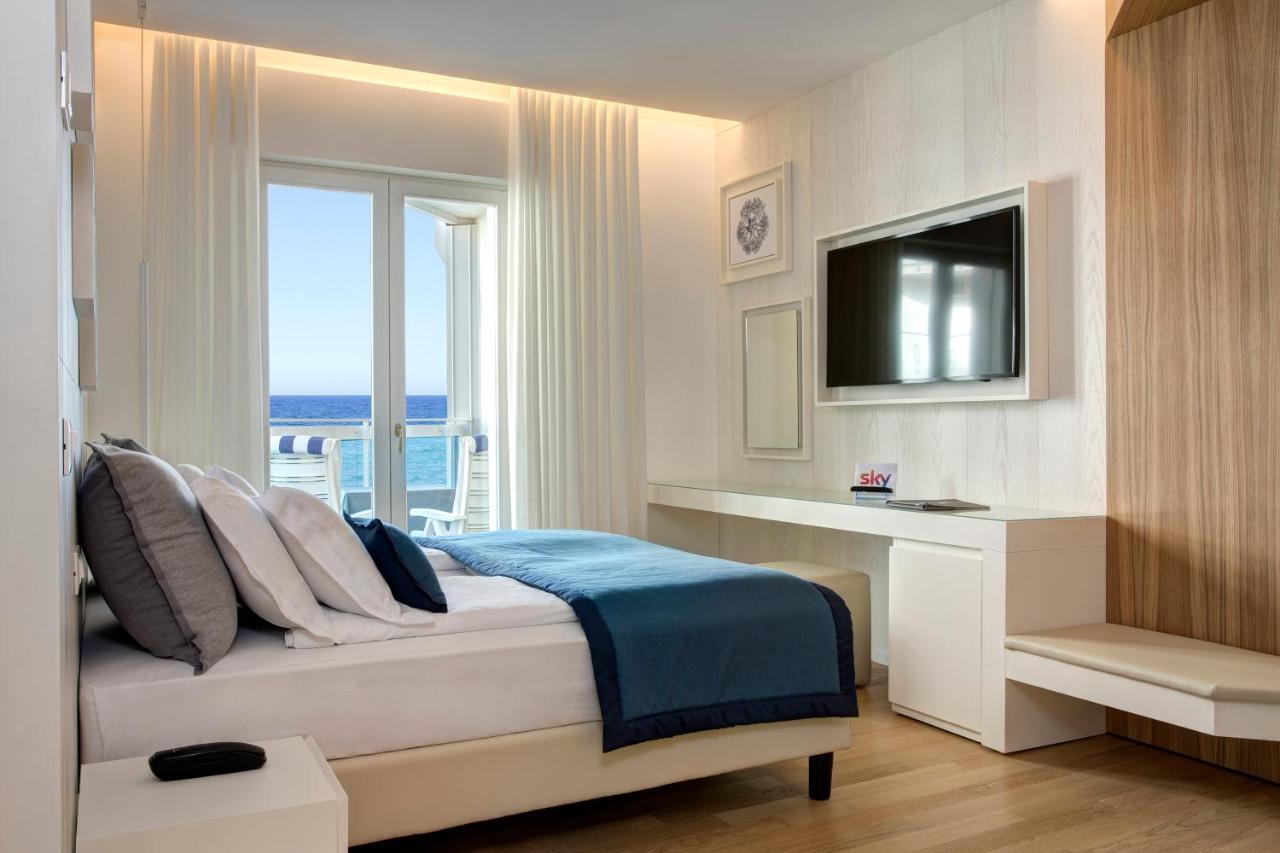 Hotel Cavalieri Palace & Suites Lido di Jesolo Dış mekan fotoğraf